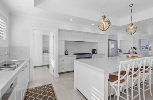 Inverloch House | Theo's - on Hopetoun