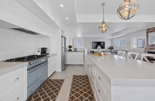 Inverloch House | Theo's - on Hopetoun