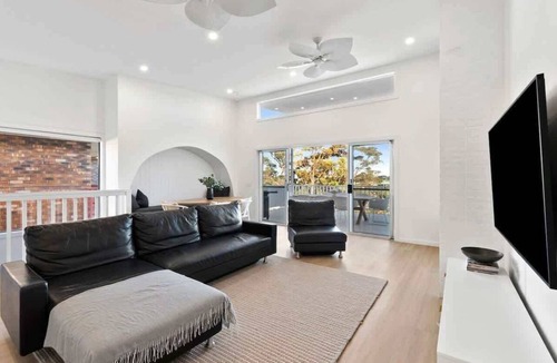 Malua Bay House | Three Beaches