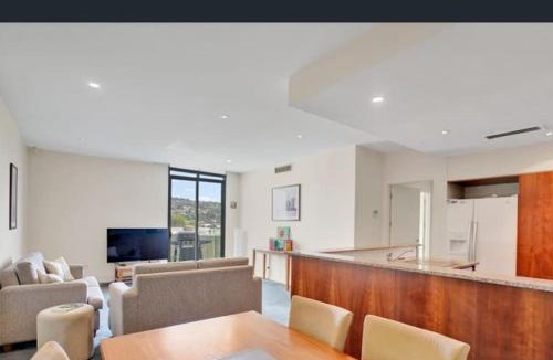 Launceston CBD Apartment | Three bedroom apartment in Sebel complex- on site restaurant, room service, gym and parking