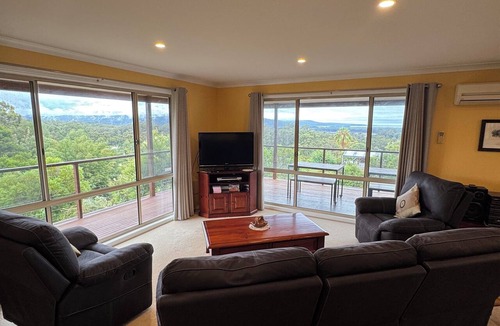Wonboyn House | Three bedroom house with panoramic views of Wonboyn Lake and Disaster Bay.