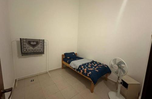 Pasir Gudang House | three bedroom tarraced house - RainaHomestay Pasir Gudang