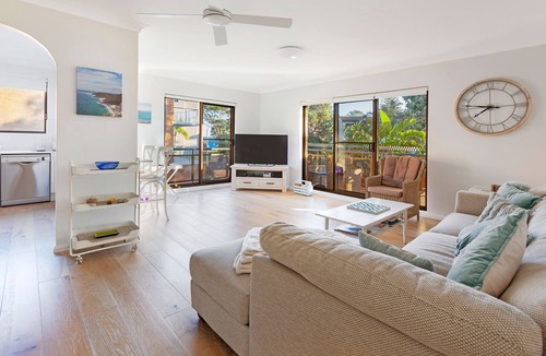 Nelson Bay Apartment | Three bedroom unit at Little Beach