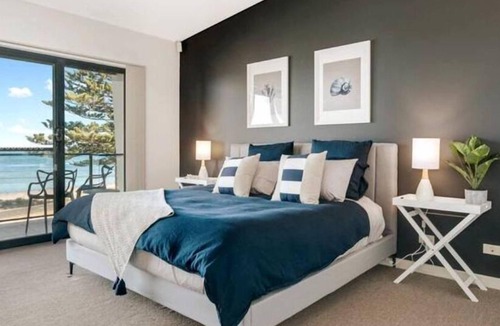 Encounter Bay House | Three Level Esplanade Magic with Stunning Views
