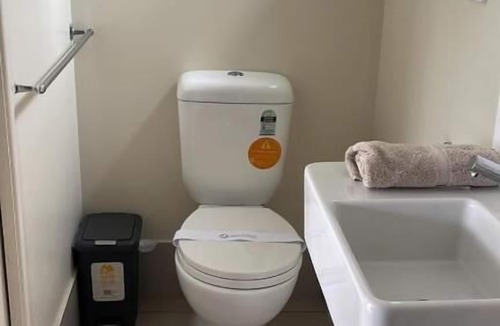 Monto Hotel | THREE MOON MOTEL
