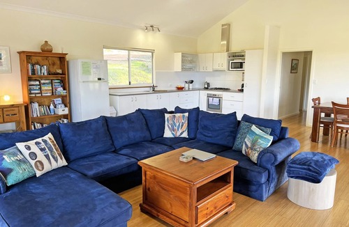 Shadforth House | Ticketyboo: Peaceful with sweeping views