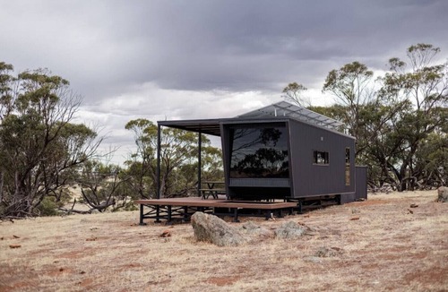 Coondle Cabin | Tim & Ashleigh the Tiny Cabins