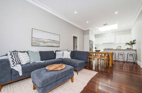 Mount Lawley House | Timeless 3BR, 2BA Federation Home