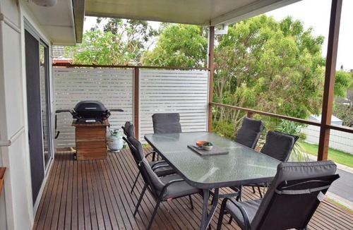 South West Rocks House | Timeout - Bring your own linen.