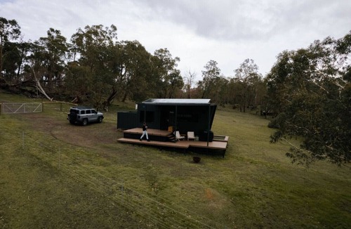 Keysbrook Cabin | Tiny Cabin Fiona in Serpentine
