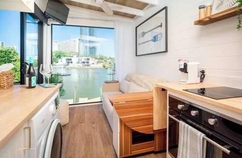 Broadbeach Waters Cabin | Tiny Home in the heart of Broadbeach - River & Skyline Views!