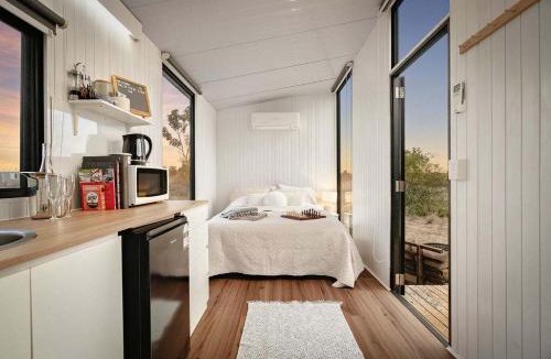Goombungee House | Toowoomba Valley Views by Tiny Away