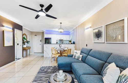 Westcourt Apartment | Top-Floor Apartment with Mountain Views & Resort Pool