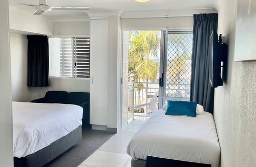 Emu Park Apartment | Top Level Deluxe Studio Unit 21