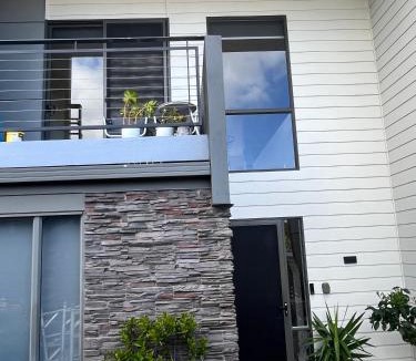 Torquay Villa | Torquay Golf Retreats - Pool, Beach, Tennis, Golf
