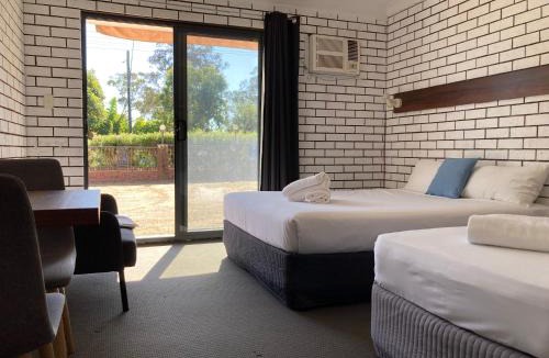 Toukley Hotel | Toukley Motel