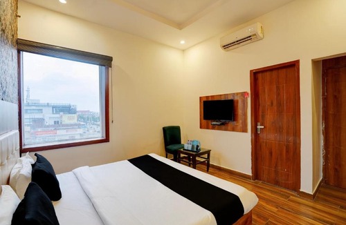 Thanesar Hotel | Townhouse Kurukshetra University Formerly Hotel Sr Grand