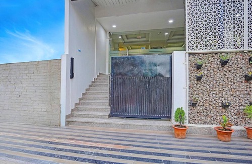Aliganj House | Townhouse Vikas Nagar Lucknow