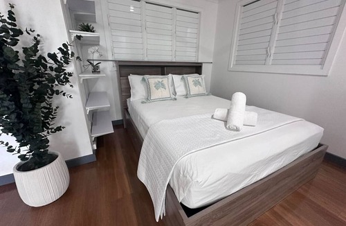 Mundingburra Apartment | Townsville Spacious Granny Flat style apartment