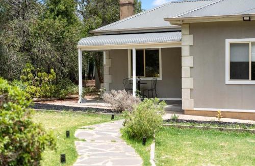 Clare House | Trail Side Cottage
