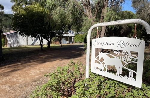 East Nannup House | Trails! Views! Serenity! Family & pet friendly cottage, 5 minutes from town!