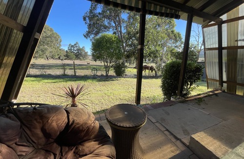East Nannup House | Trails! Views! Serenity! Family & pet friendly cottage, 5 minutes from town!