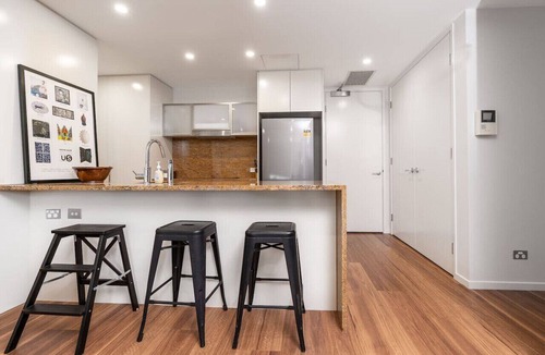 City East Apartment | Tranquil 2BR APT - Glebe Park View
