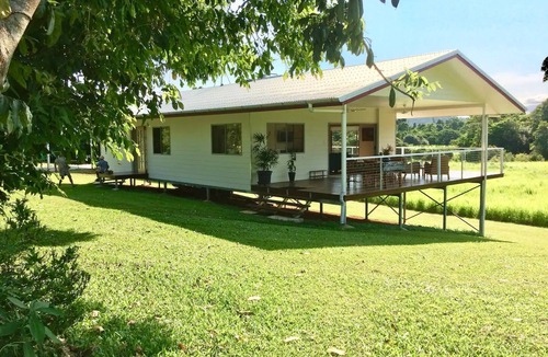 Mission Beach Cottage | Tranquil, 3 bedroom cottage set on an organic tropical fruit farm!