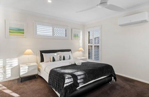 Cornubia House | Tranquil 4BR Home Near Parks Shops and Nature Trails