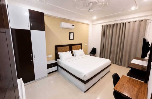 Sector 51 Hotel | Tranquil Bliss