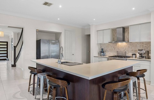 Mount Martha House | Tranquil Family Friendly, City/Bay Views, Pool and Spa - Mt Martha