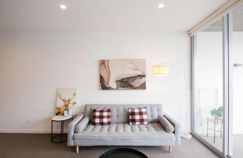 South Brisbane Apartment | Tranquil River-View 2-Bedroom High-Rise Apartment