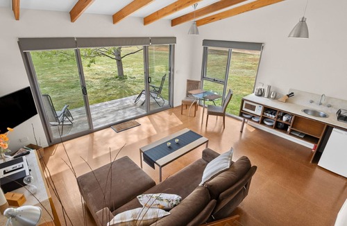 Bellbrae Ski Chalet | Tranquil Studio Retreat on the Great Ocean Road