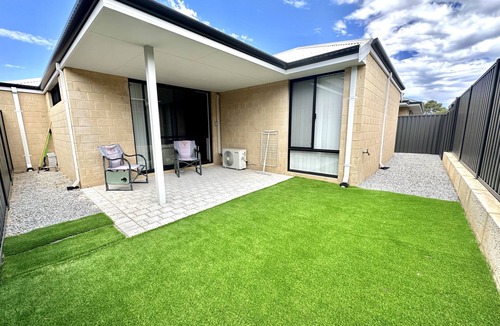 Aveley House | Tranquil Vineyard Sanctuary