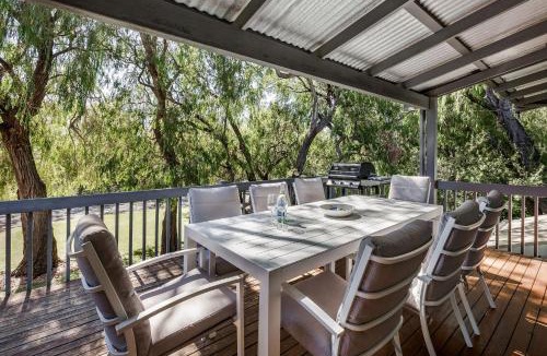 Quindalup House | Tranquil Waters