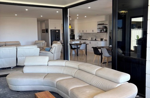Wallaroo House | Tranquility By The Beach Wallaroo Water Front Property