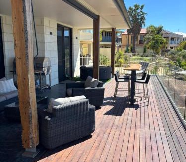 Wallaroo Apartment | Tranquility By The Beach Wallaroo