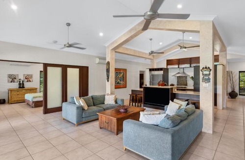 Craiglie House | Tranquility By The Course Port Douglas