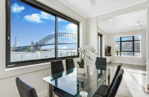 Kirribilli Apartment | Transcending Views