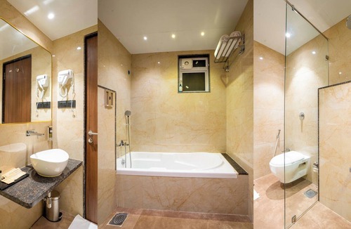 Badlapur Hotel | Treebo Premium Merrit Badlapur