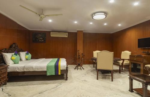 Murgesh Pallya Hotel | Treebo Seven Olives Hal