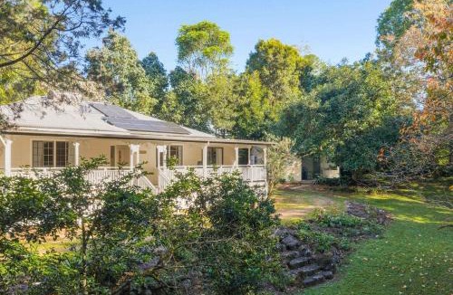 Maleny House | Treehaven House & Cottage - Maleny Retreat