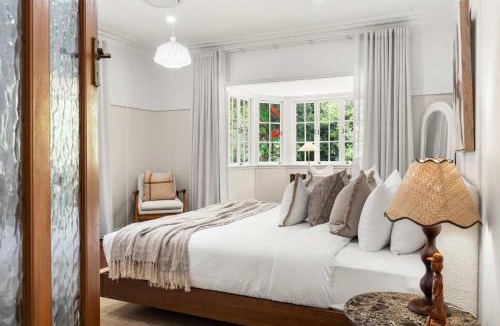 Maleny House | Treehaven House & Cottage - Maleny Retreat