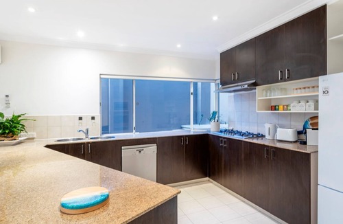 Trigg House | Trigg Coastal House - Beachfront Bliss with Sunset Views