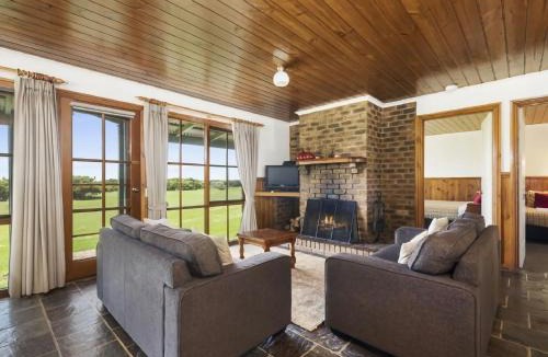 Marengo House | Triplet Cottage #8