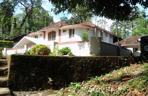 Kaimane Bed & Breakfast | TripThrill Serene Home