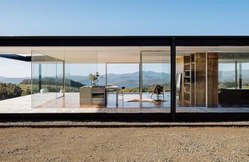 Koonya House | Triptych - The Glass House