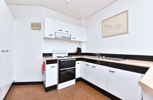 Soldiers Point Apartment | Triview - Mitchell Street, Unit 4/1-3, Soldiers Point - Spectacular water views