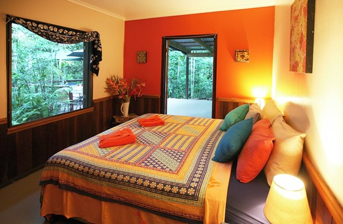 Utchee Creek Bed & Breakfast | Tropical Bliss BNB