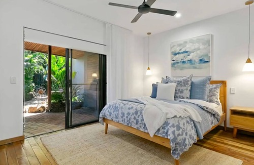 Sunshine Beach Villa | Tropical Escape – Sunshine Beach Retreat